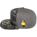 TOP LEVEL : HUSTLE | Cool Bear with All-over Newspaper Print Design Snapback Cap